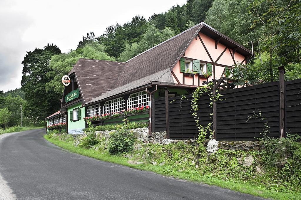 Villa Zacheta Sokolec Exterior foto